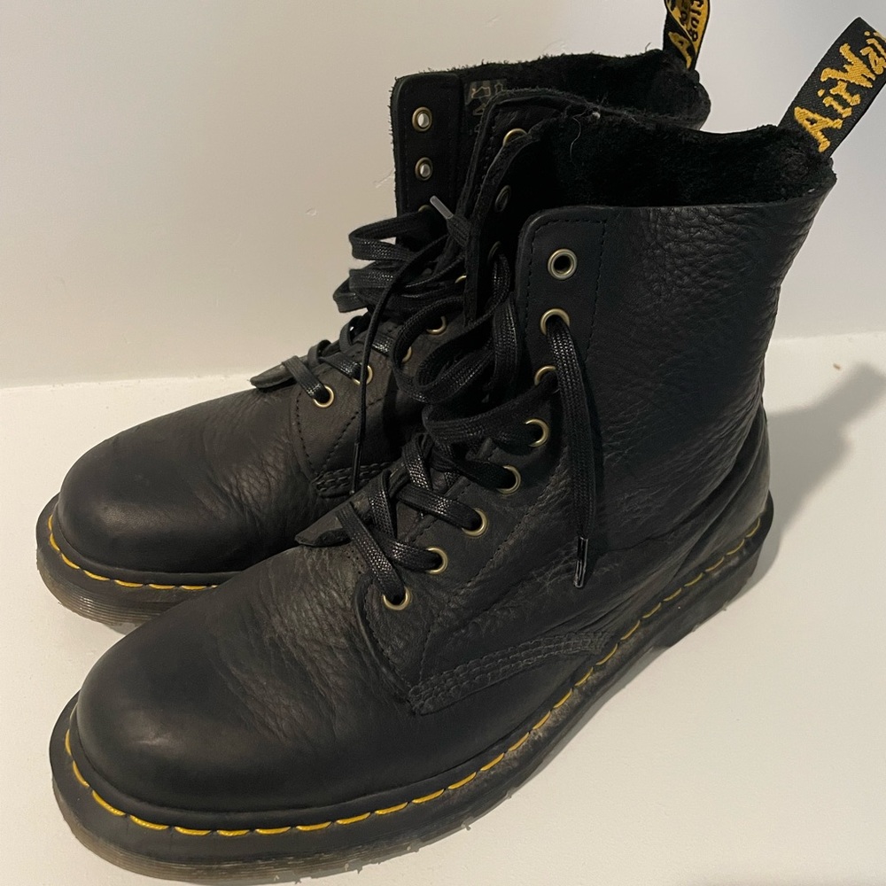 1460 leather lace up Dr Martens